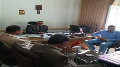 تكريم عادل حجازى النائب المالى والإدارى بمصر العليا للكهرباء لبلوغه سن المعاش