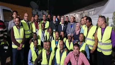 وزير الكهرباء يقدم الشكر لرئيس وقيادات مصر العليا على مجهوداتهم فى تأمين مؤتمر أسوان. .ويلتقط صور تذكارية معهم