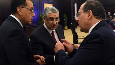 رئيس الوزراء يوجه بتطبيق خطة متكاملة لترشيد استهلاك الطاقة