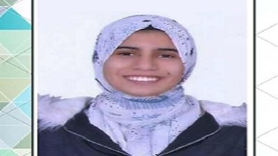 نجلة أحد العاملين ب