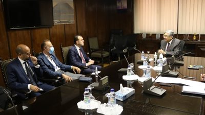 وزير الكهرباء يستقبل رئيس مجلس إدارة شركة k&k الاماراتية لبحث سبل تعزيز التعاون