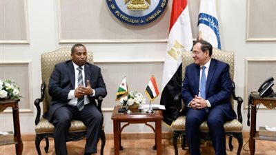وزير البترول يستقبل وزير الطاقة والموارد بجمهورية جيبوتي