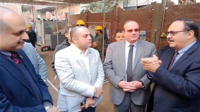 رئيس «تاون جاس» يتفقد العمل بمنطقة منشية البكاري بالجيزة