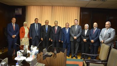 وزير الكهرباء يستقبل رئيس اتحاد شركات  Copelouzos اليونانية لزيادة فرص الإستثمار