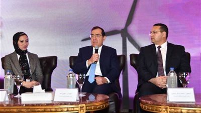 الملا يستعرض تجربة «البترول» في تمكين الشباب بمؤتمر الأهرام للطاقة