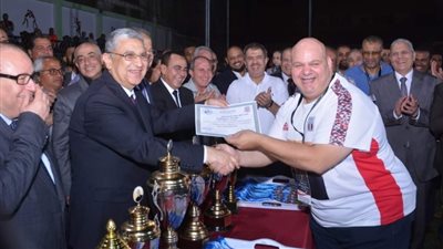 1.5 مليون درهم..