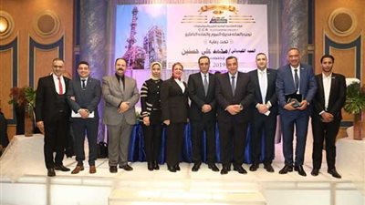 صور|«أنربك» تكرّم العاملين المشاركين في مشروع انتاج البنزين ٩٢-٩٥ «CCR Platforming»