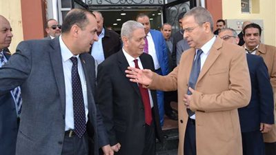 دسوقى والدستاوى يشهدان إجراء تجارب نظرية لمشروع الداتا سنتر بالعبور..ورئيس القابضة يستجيب لشكوى مشترك