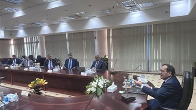 وزير البترول يتابع مشروع توسعات مصفاة ميدور بالأسكندرية