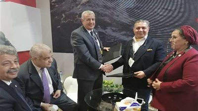 في ثانى أيام «ايجبس» .. «السهام البترولية» توقع بروتوكول مع شركة H.H.P لتصبح وكيلًا لبيع أجهزة محاكاة القيادة