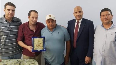 فى لافتة إنسانية..