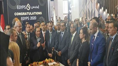 كيف احتفل وزير البترول مع القيادات والعاملين بختام «إيجبس ٢٠٢٠»؟