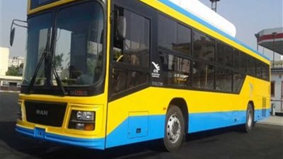 وزيرة الصناعة: نسعى إلى تحويل سيارات السولار للعمل بالغاز