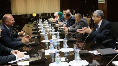 وزير الكهرباء يستقبل  وزير الطاقة البلغارى والوفد المرافق له لبحث سبل التعاون بين البلدين