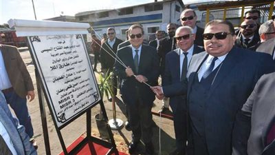 الملا يدشن ناقلتين لتموين السفن بـ١٤ مليون دولار لصالح «مصر للبترول»