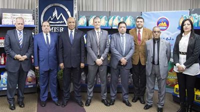 للمرة الأولى..مصر للبترول تعرض منتجاتها داخل شركة إنبى