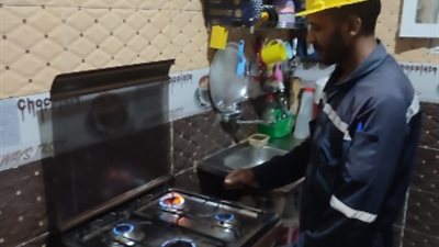 إطلاق خدمة الغاز الطبيعى بقرية بخانس فى قنا