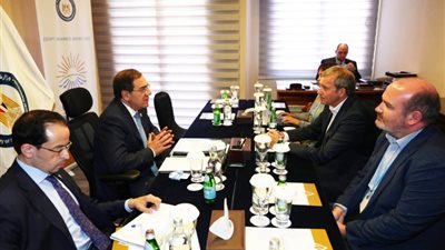 مباحثات مصرية - استرالية لزيادة التعاون فى مجال التعدين وخفض الانبعاثات وإنتاج الهيدروجين الاخضر