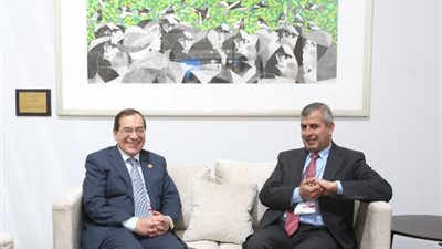 وزير البترول يعقد جلسة مباحثات مع وزير الطاقة الاردنى علي هامش فعاليات COP27