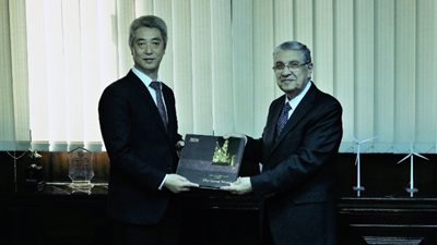 وزير الكهرباء يستقبل وفد إحدى الشركات الصينية الخاصة لبحث التعاون