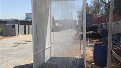 بمجهود ذاتى ..تصنيع أول بوابة تعقيم وتطهير بالقناة الكهرباء