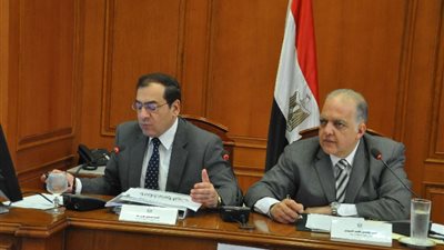 اليوم.. جهود «البترول» في مكافحة «كورونا» على طاولة لجنة الطاقة