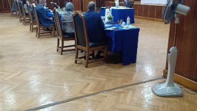 «شاكر» يرأس الجمعية العمومية غير العادية لنقل الكهرباء