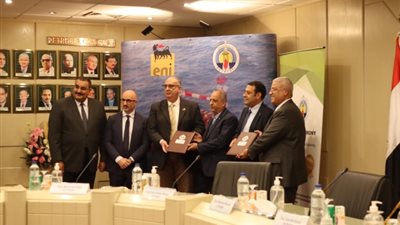 لدعم منظومة السلامة والبيئة.. «بتروسيف» تُسلم شهادتي الأيزو 14001 و 45001 لـ« بتروبل»