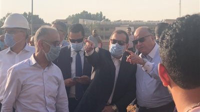 وزير البترول وقيادات الوزارة يتفقدون حريق خط شقير - مسطرد) اول طريق القاهرة - الاسماعيلية