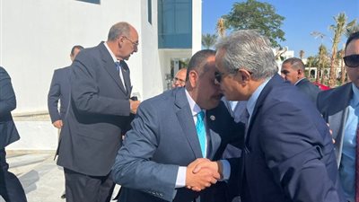 بالصور..رئيس