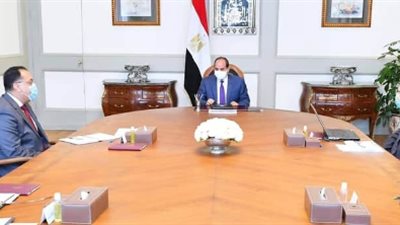خلال اجتماعه ..السيسى يبحث تطورات الأوضاع فى مشروعات الكهرباء والضبعة النووية