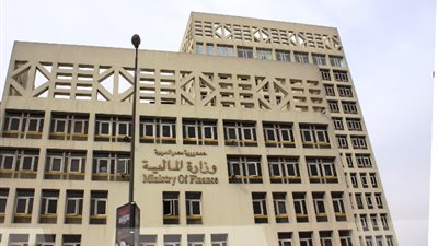 مصر توافق على التحوط من مخاطر ارتفاع أسعار النفط عالمياً