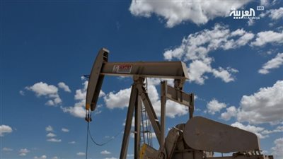 النفط يهبط لأدنى مستوى منذ يونيو بفعل الخفض السعودي للأسعار