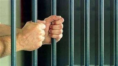 الشرطة تقبض على المتهمين بسرقة خطوط البترول في الشرقية