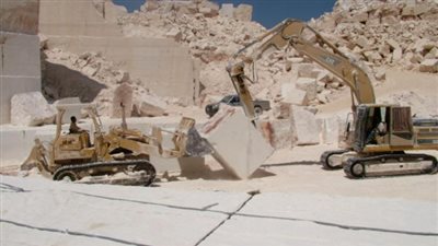 قانون بالترخيص لـ3 وزراء باستغلال المحاجر والملاحات