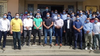 صور.. العاملون بـ«بتروسيلة» يحتفلون بإنتصارات أكتوبر
