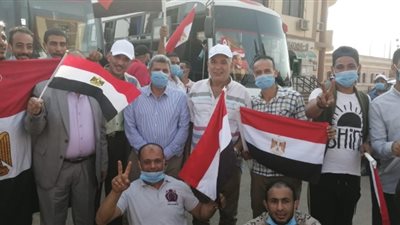 صور.. العاملون بـ«القاهرة للتكرير» يحتفلون بأعياد أكتوبر