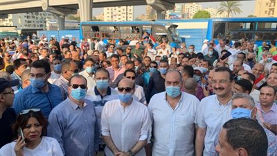 صور.. «بتروتريد» تنظم مسيرة حاشدة احتفالا بنصر أكتوبر