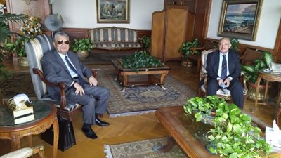 وزيرا الكهرباء والري يبحثان المشروعات المشتركة وتوفير الطاقه لتحلية مياه البحر