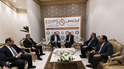 وزير البترول يلتقى رئيس أباتشى العالمية والمدير العام للشركة بمصر على هامش إيجيبس 2023
