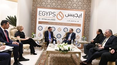 وزير البترول يستقبل الرئيس التنفيذي لشركة فينترسال ديا الألمانية