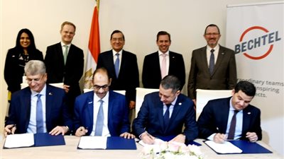 توقيع اتفاق بين شل وتحالف بكتل مصر وانبي وبتروجت لمشروعات خفض الانبعاثات بمنشآت وتسهيلات الغاز