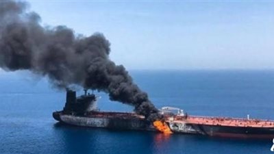 روسيا تعلن عن انفجار ناقلة نفط في بحر آزوف