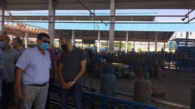 رئيس بوتاجاسكو يزور مستودعات سوهاج وقنا