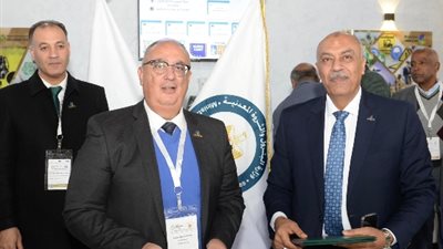 توقيع مذكرة تفاهم بين السويس لتصنيع البترول وبتروسيف في مجال السلامة والصحة المهنية