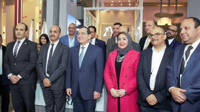 وزير البترول يزور جناح شركة أنربك بمعرض إيجبس 2023