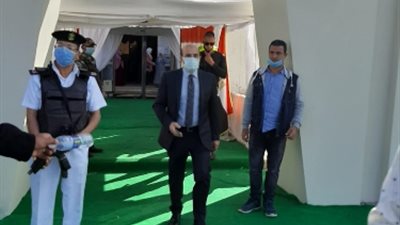 وسيم وهدان يدلى بصوته فى انتخابات مجلس النواب
