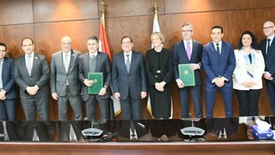 اتفاقية لتنفيذ المشروعات الخضراء وإنتاج الأمونيا من الهيدروجين الأخضر بين «إيكم»  و«موبكو» و«سكاتك»