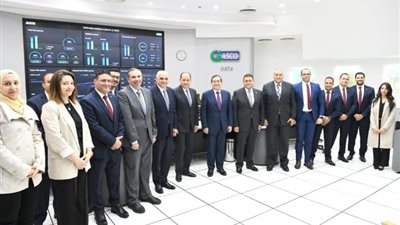 وزير البترول يتفقد تطورات المركز القومى للتحكم فى الشبكة القومية للغازات