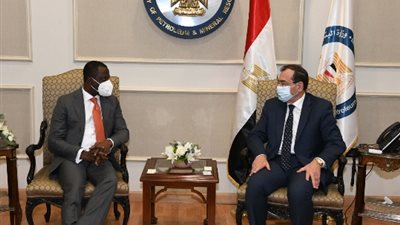 الملا يبحث سبل تعزيز التعاون مع وزير التعدين النيجيرى
